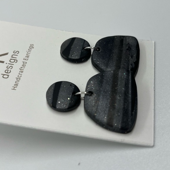 Handcrafted NWT Clay Earrings - Picture 3 of 9